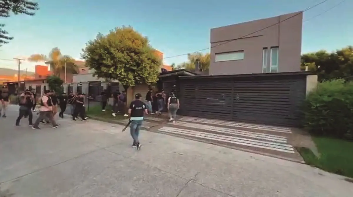 ¿Quién es Carlos, el narco señalado en el crimen de Érika Antonella Álvarez?