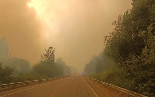Incendios en Chubut: evacuaron otra localidad cercana a El Hoyo y volvieron a cerrar un tramo de la Ruta 40