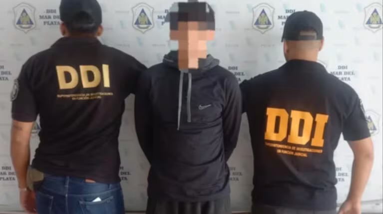 Detuvieron a un joven acusado de abusar de su hermana desde que tenía 7 años: aseguran que su papá la culpaba