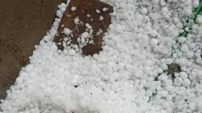 Granizo histórico en San Luis: el estadio La Pedrera quedó cubierto de blanco tras un fuerte temporal