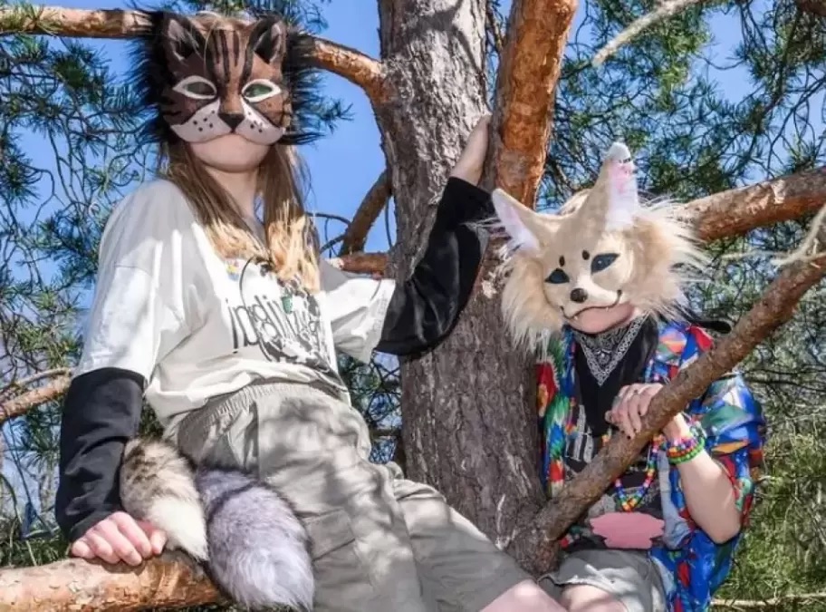 El fenómeno de los therians llegó a Tucumán y convoca a un encuentro en Plaza Urquiza