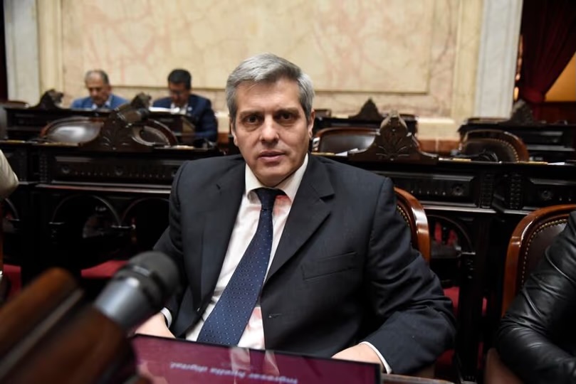 Defensoría del Pueblo: Agustín Fernández oficializó su candidatura para suceder a Eduardo Cobos