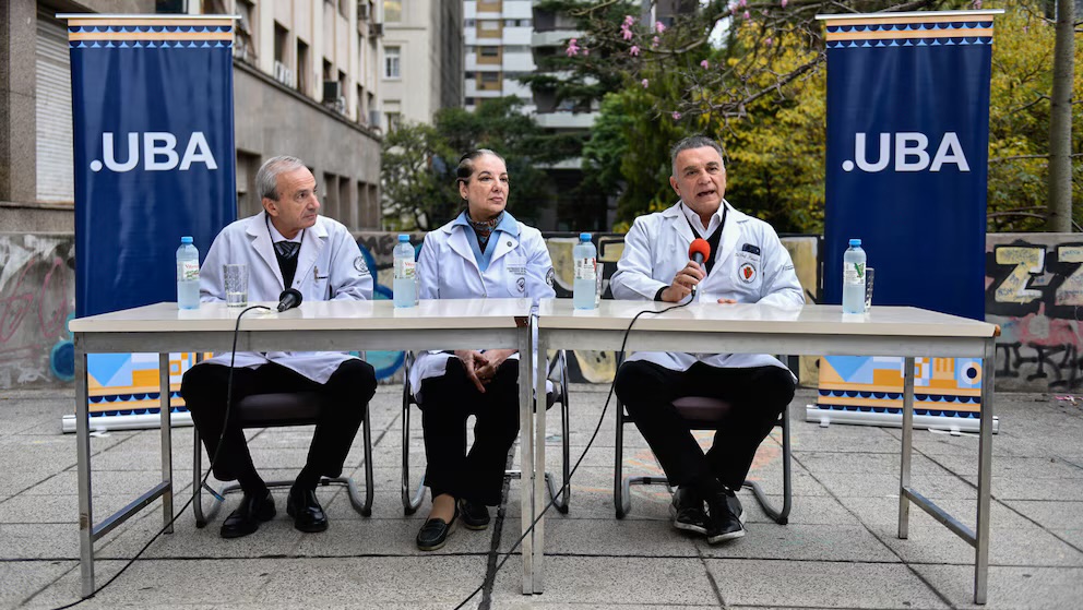 Emergencia sanitaria: la UBA denuncia que el Gobierno “pisó” los fondos y peligra la atención en sus hospitales