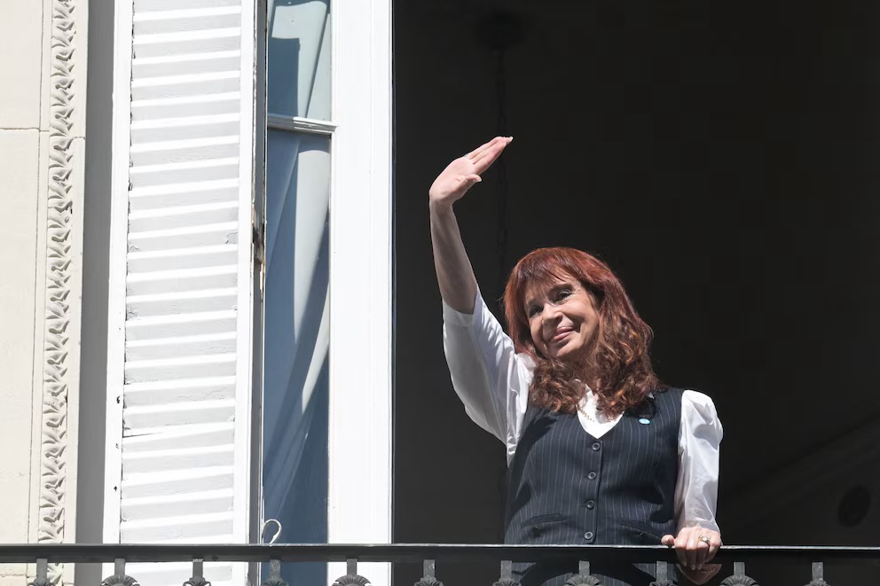 La Cámpora le exige al resto del peronismo una defensa cerrada de Cristina Kirchner y aumenta la tensión