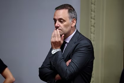 “Me han tratado de delincuente y corrupto sin un solo hecho de corrupción”: qué dice la carta de renuncia de Manuel Adorni&nbsp;