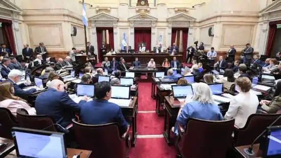 Los senadores pasarán a cobrar casi $12 millones mensuales