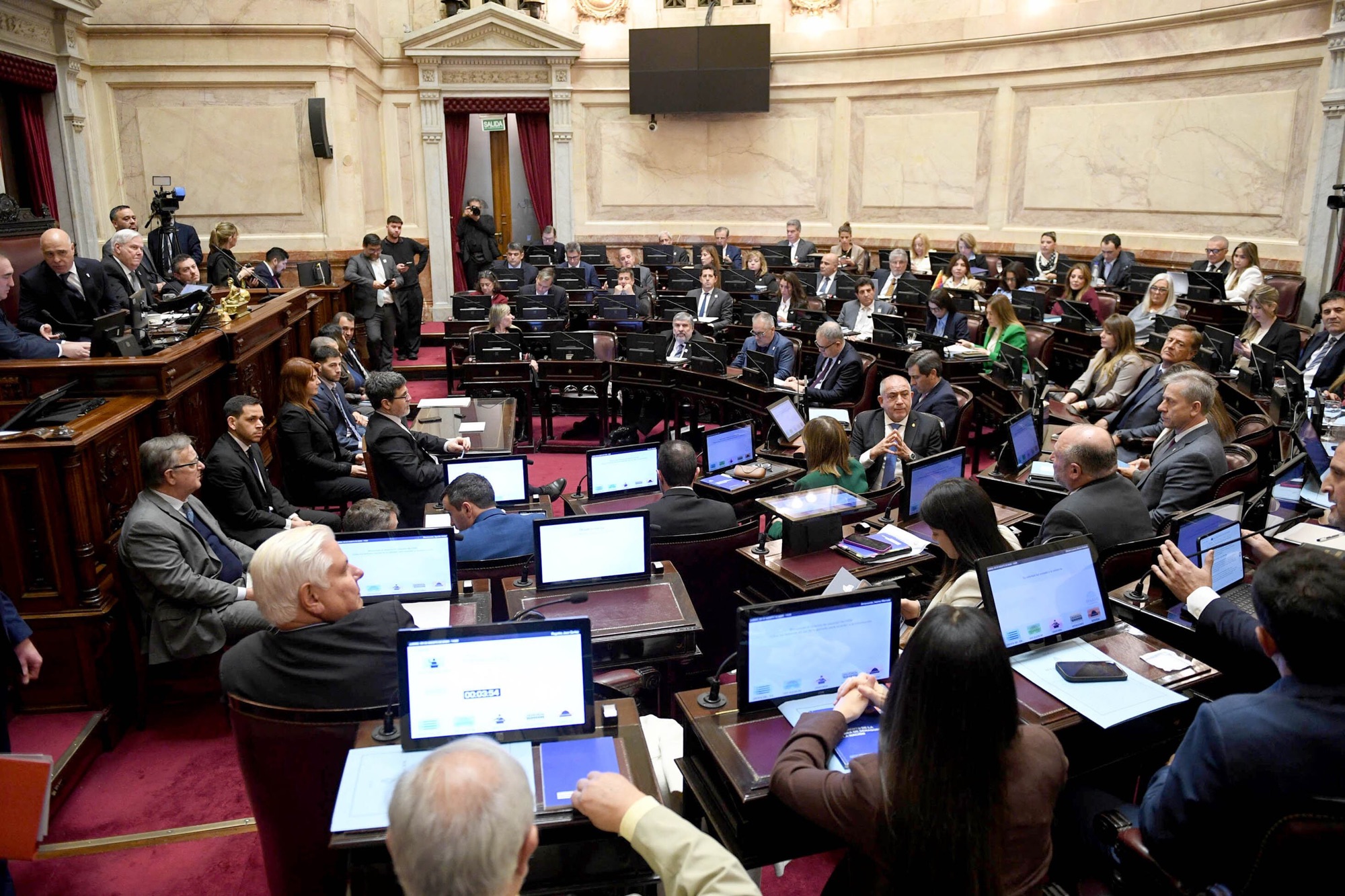 El Senado aprobó en medio de tensión la Ley de Propiedad Privada tras quitar artículos clave
