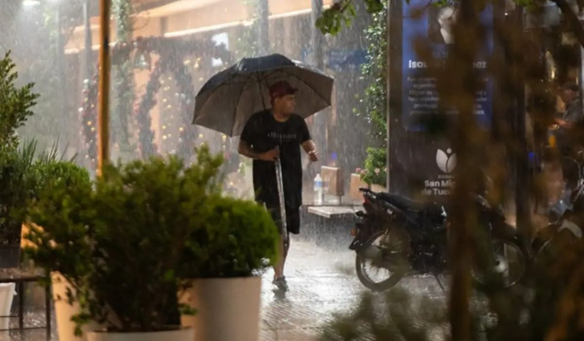Tucumán bajo alerta meteorológica: qué departamentos pueden ser afectados por las tormentas