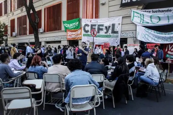 Paro de docentes universitarios: cuánto cobran en septiembre de 2026